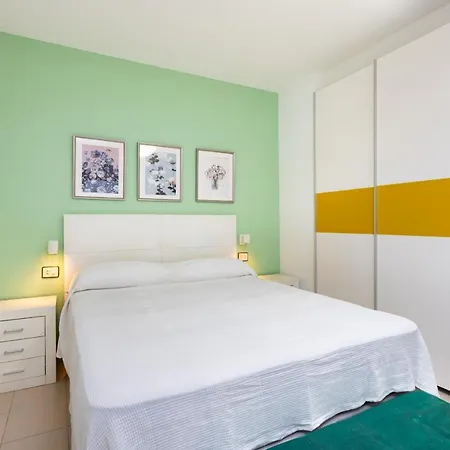 Eden Pure Oasis Sea Views شقة